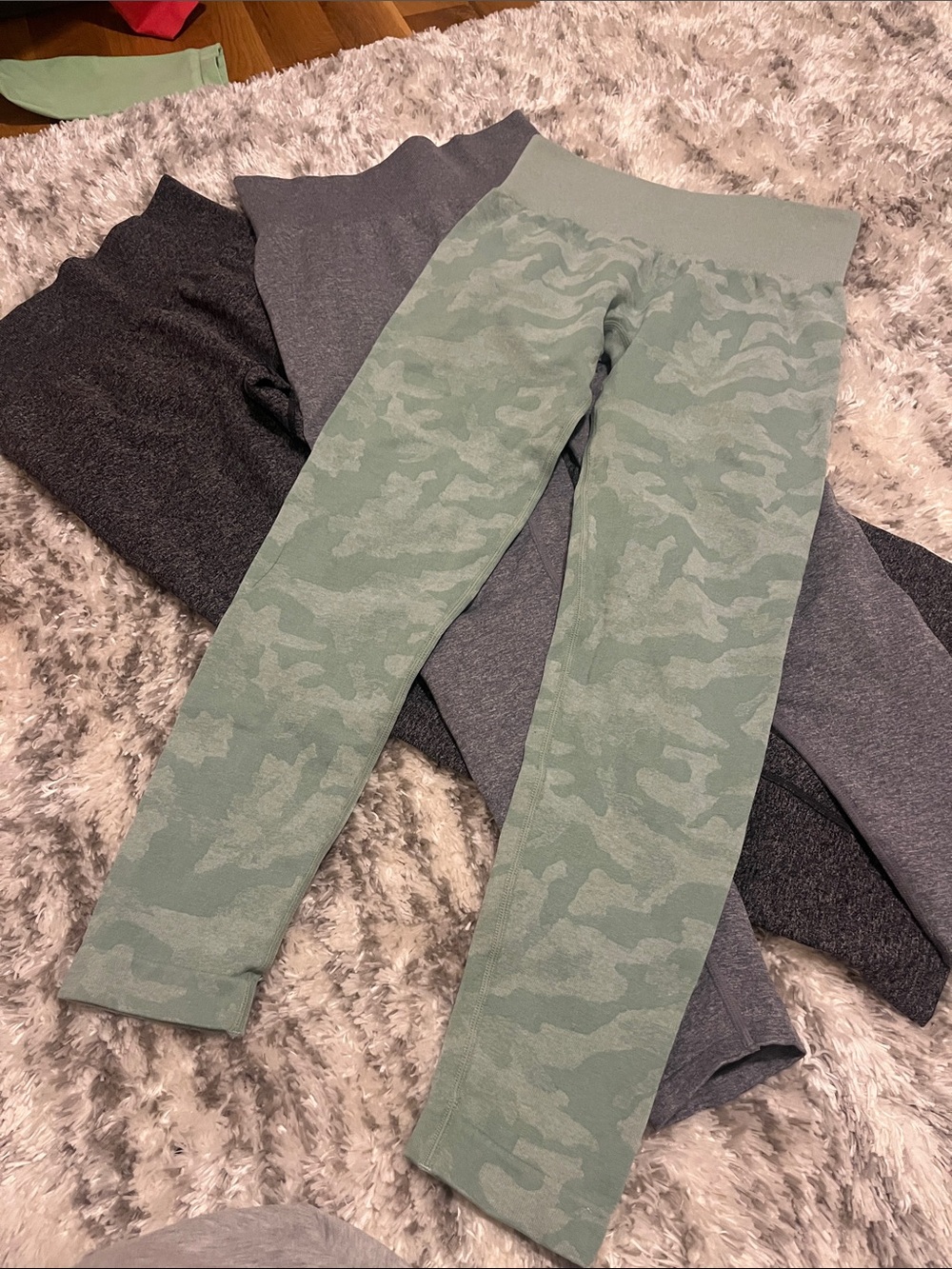 NVGTN WOMENS Green Camo , grey and black leggings set. All size medium